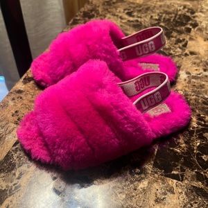 Ugg fluff yeah slide - excellent condition